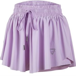 Flowy workout shorts light lavender